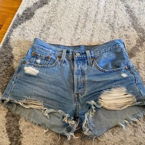 Levi’s shorts